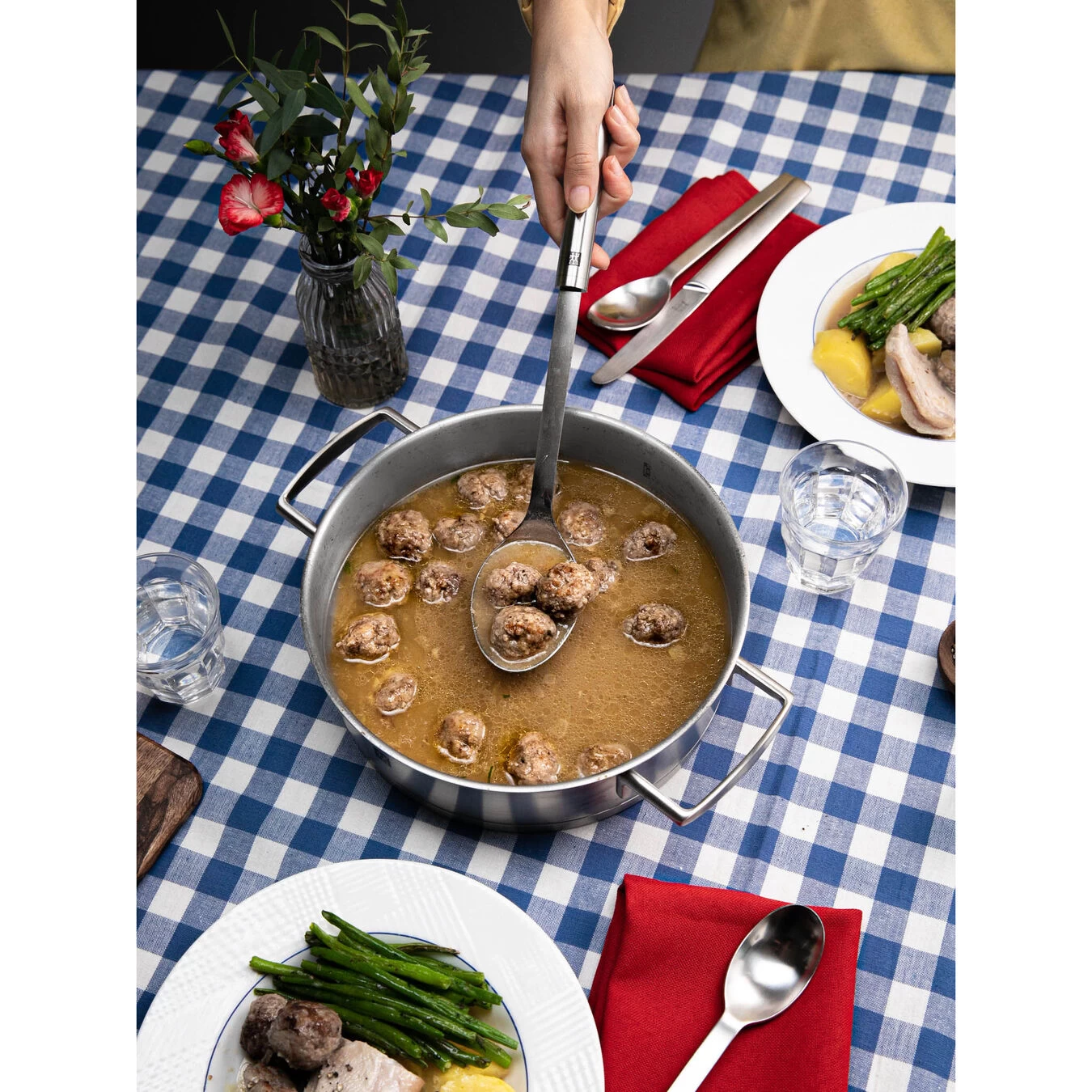 Zwilling Servierpfanne 24 Cm, 18/10 Edelstahl 2 Zwilling Servierpfanne 24 Cm, 18/10 Edelstahl – Bild 2