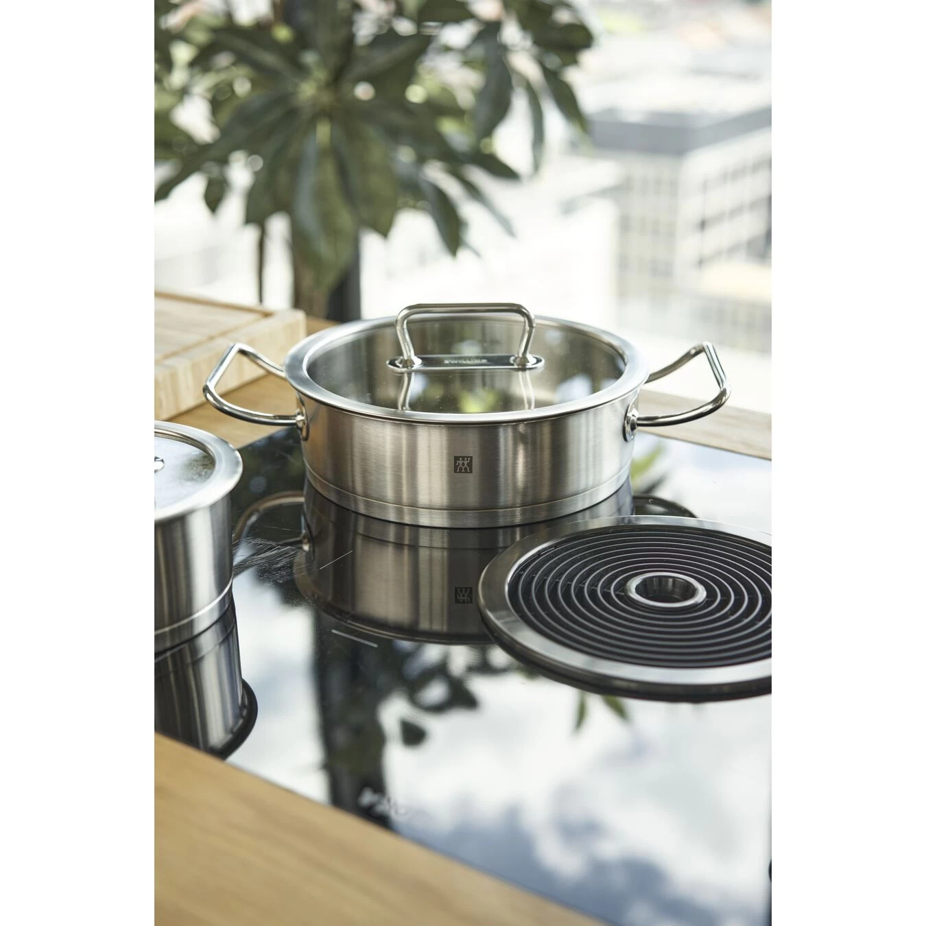 Zwilling Servierpfanne 28 Cm, 18/10 Edelstahl 5 Zwilling Servierpfanne 28 Cm, 18/10 Edelstahl – Bild 5